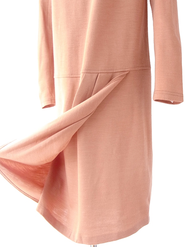 ヨーロッパ古着 フランス買い付け 70年代製 アプリコット X タックデザイン スカート生地が重なったスカート ワンピース 18FC514