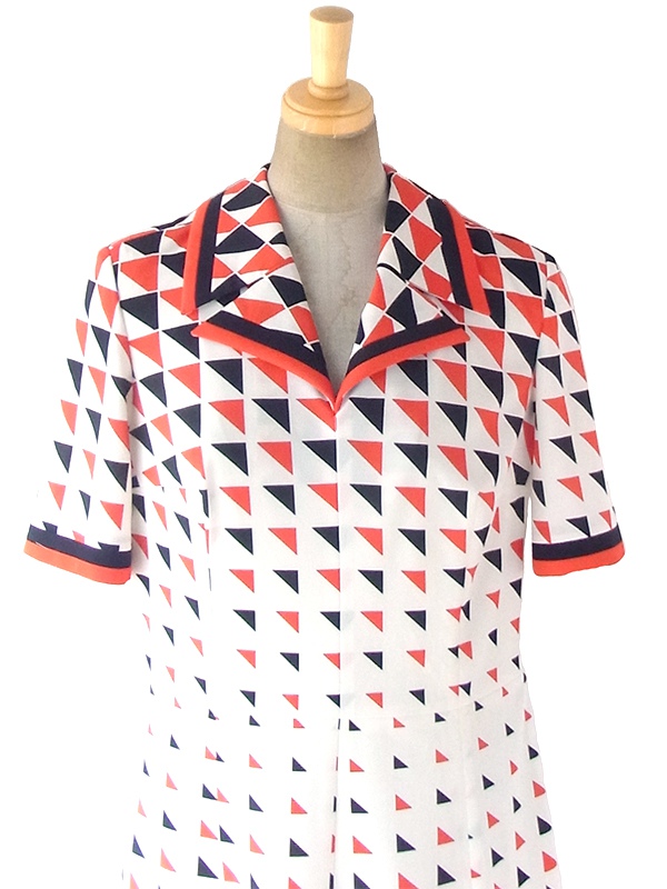 ヨーロッパ古着 ロンドン買い付け 70年代製 ホワイト X レッド・ブラック 幾何学模様 ヴィンテージ ワンピース 18OM201