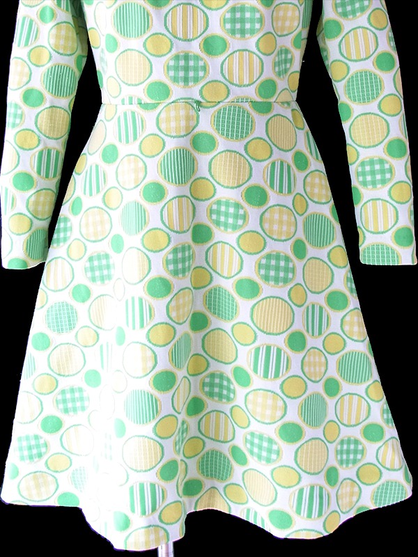 ヨーロッパ古着 ロンドン買い付け 70年代製 ライムグリーン X イエロー 水玉レトロ柄 ヴィンテージ ワンピース 18SR000