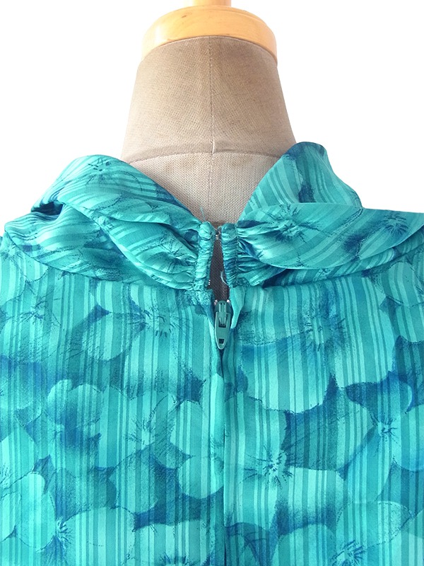 ヨーロッパ古着 ロンドン買い付け 70年代製 ターコイズブルー X 花柄・ストライプ カウルネック ワンピース 18SR006