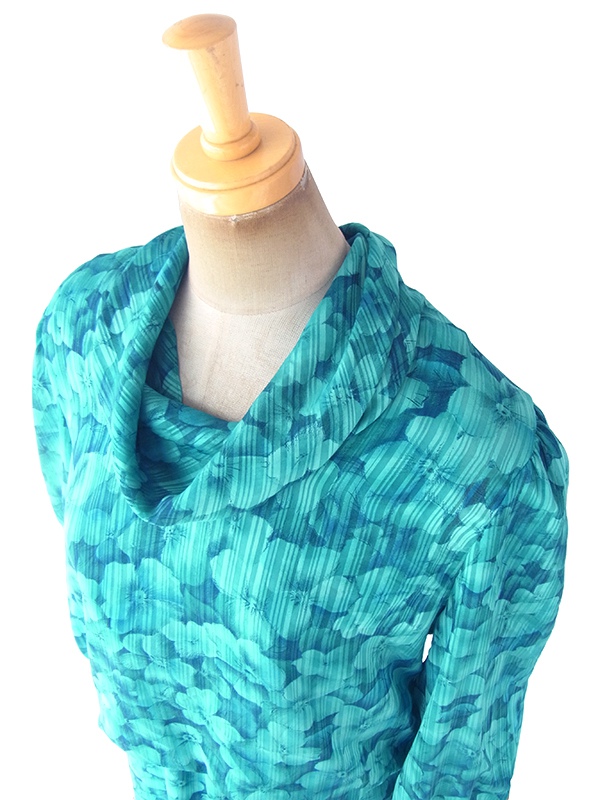 ヨーロッパ古着 ロンドン買い付け 70年代製 ターコイズブルー X 花柄・ストライプ カウルネック ワンピース 18SR015