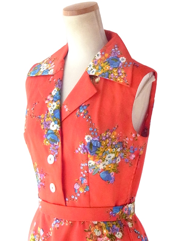 ヨーロッパ古着 ロンドン買い付け 70年代製 レッド X カラフル花柄 共布ベルト付き ヴィンテージ ワンピース 19BS125