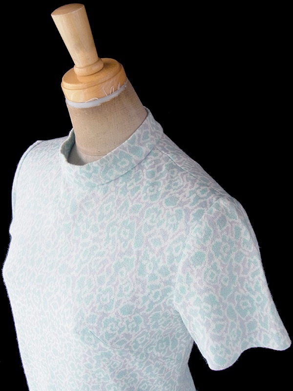 ヨーロッパ古着 フランス買い付け 60年代製 水色 X パープル 花柄モチーフレトロ柄 ヴィンテージ ワンピース 19FC407