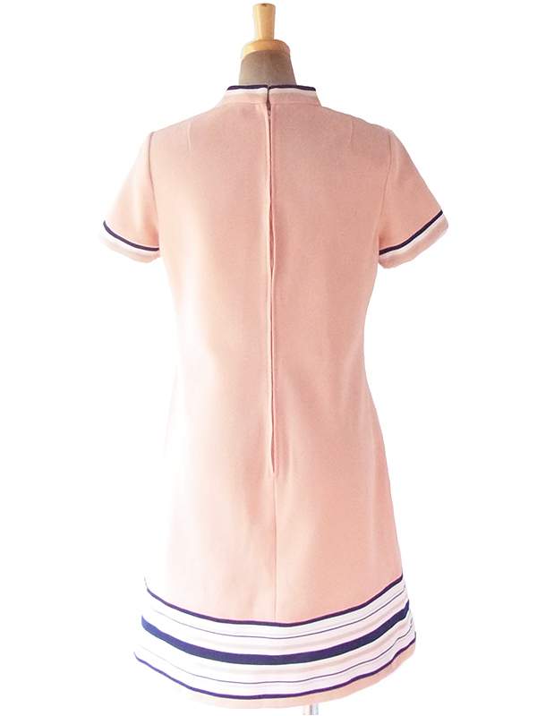 ヨーロッパ古着 ロンドン買い付け 70年代製 サーモンピンク X ブラック ストライプ モックネック ヴィンテージ ワンピース 19OM903