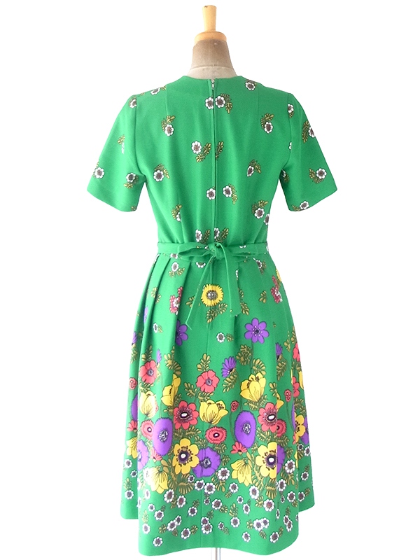 ヨーロッパ古着 ロンドン買い付け 70年代製 グリーン X カラフル レトロ花柄 共布ベルト付き プリーツ ワンピース 20BS010