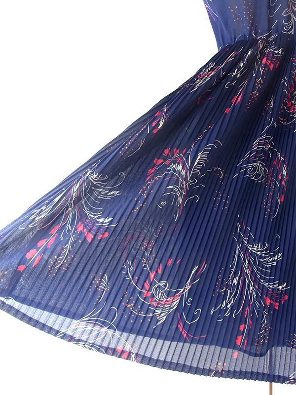 ヨーロッパ古着 フランス買い付け 70年代製 ネイビー X ホワイト・レッド レトロ柄 プリーツ ワンピース 20FC213