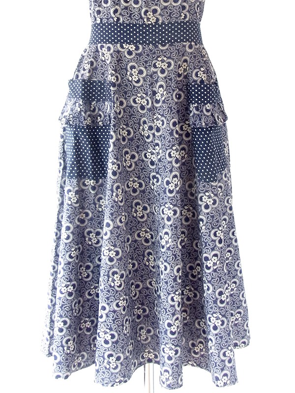 ヨーロッパ古着 フランス買い付け 60年代製 ネイビー X ホワイト 花柄・水玉 ヴィンテージ ストラップ ワンピース 20FC224