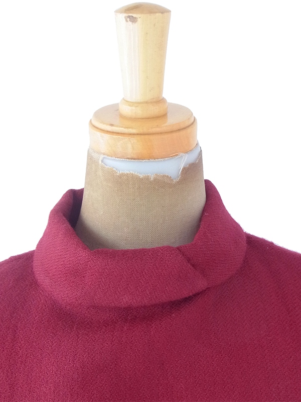 ヨーロッパ古着 フランス買い付け 60年代製 バーガンディー X ファネルネック ヴィンテージ ウール ワンピース 20FC606