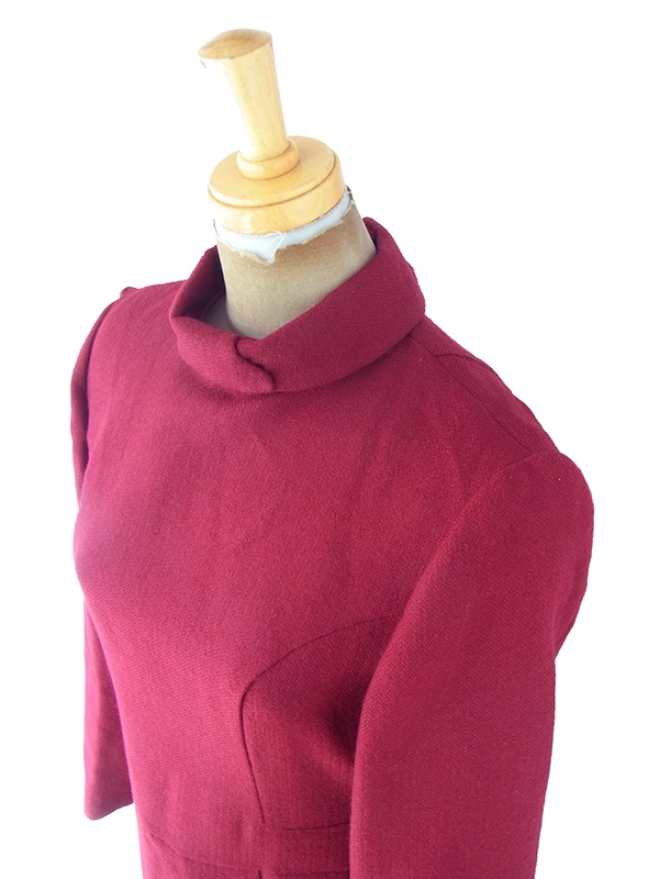 ヨーロッパ古着 フランス買い付け 60年代製 バーガンディー X ファネルネック ヴィンテージ ウール ワンピース 20FC606