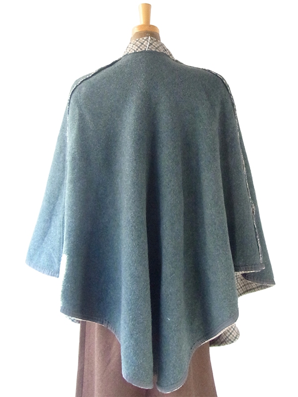 ヨーロッパ古着 フランス買い付け 60年代製 グリーン X ベージュ チェック柄 ポケット付き ウール ポンチョ 20FC618