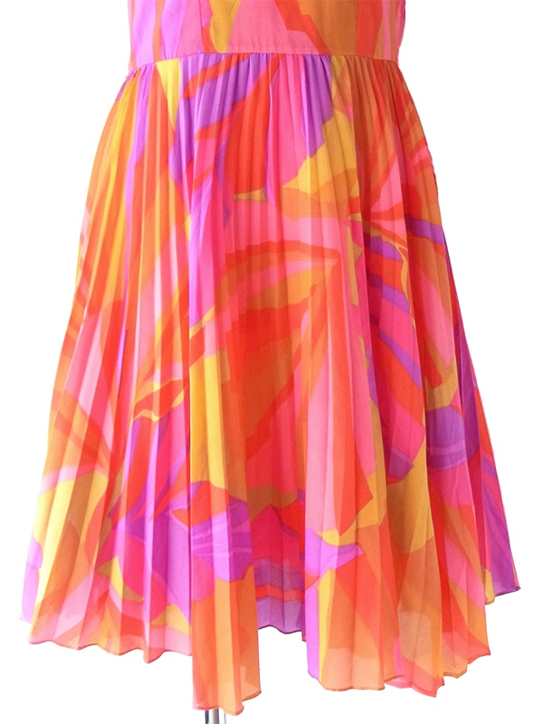 ヨーロッパ古着 ロンドン買付け 70年代製  カラフル レトロサイケ柄 ヴィンテージ プリーツ ワンピース 2OM208