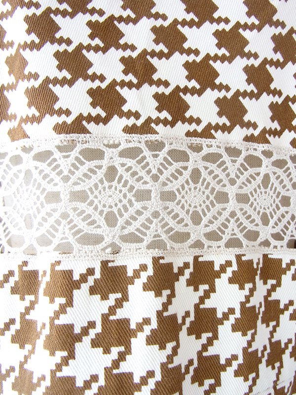 ヨーロッパ古着 ロンドン買い付け 70年代製 アイボリー X ブラウン 千鳥格子 レース ポケット付き ワンピース 21BS203