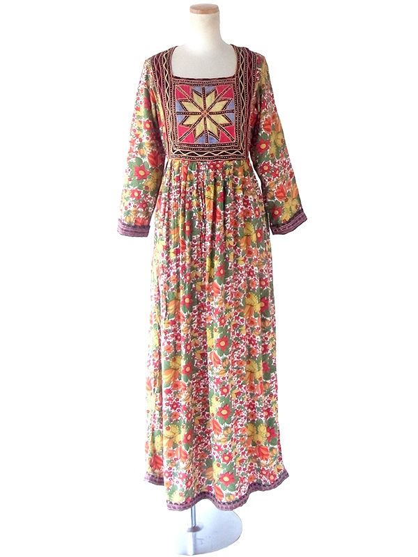 ヨーロッパ古着と大人可愛いワンピース専門店 Little Bird 通販サイト