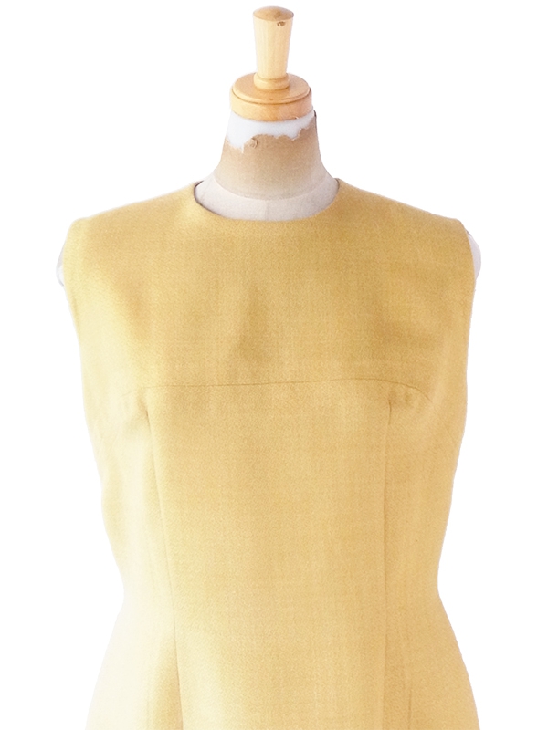ヨーロッパ古着 フランス買い付け 60年代製 サンドイエロー X シームデザイン 美麗シルエット ヴィンテージ ワンピース 21FC305