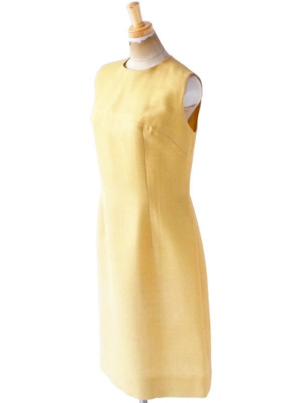 ヨーロッパ古着 フランス買い付け 60年代製 サンドイエロー X シームデザイン 美麗シルエット ヴィンテージ ワンピース 21FC305