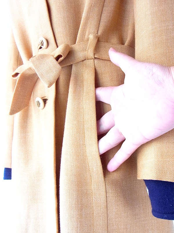 【送料無料】フランス買い付け 60年代製 カーキ X 共布ベルト付き ヴィンテージ コート 21FC323【ヨーロッパ古着】