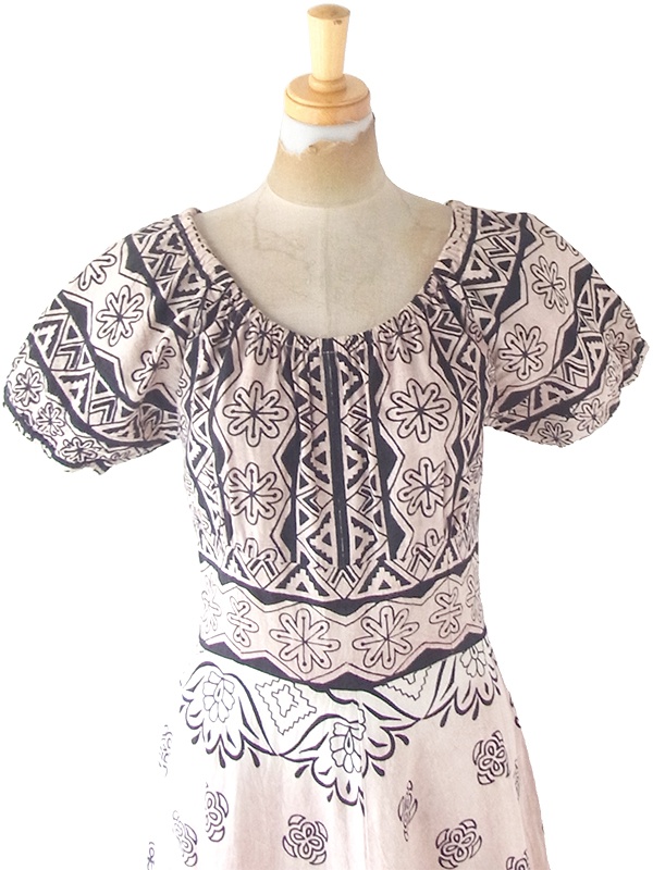 ヨーロッパ古着 フランス買い付け 60年代製 サンドベージュ X ブラック レトロ柄 ロング丈 カット裾 ワンピース 22FC019