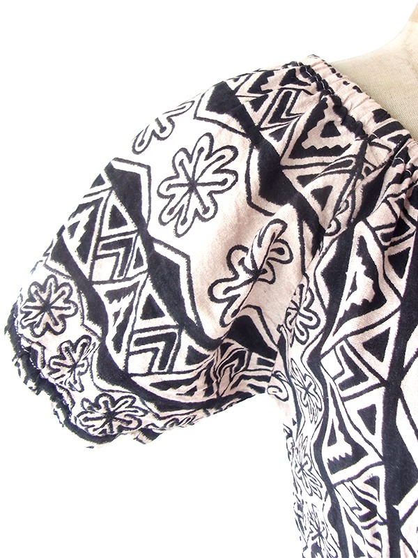 ヨーロッパ古着 フランス買い付け 60年代製 サンドベージュ X ブラック レトロ柄 ロング丈 カット裾 ワンピース 22FC019