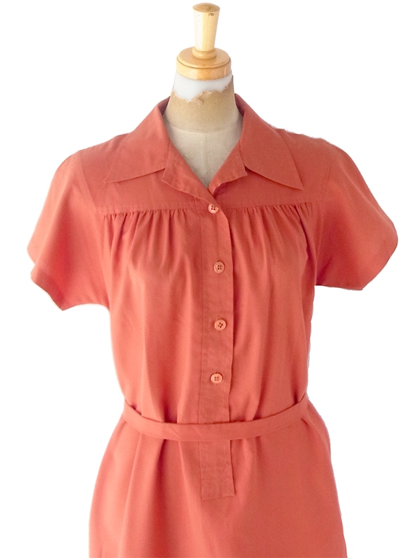 ヨーロッパ古着 フランス買い付け 60年代製 レンガ色 X 共布ベルト付き ヴィンテージ ワンピース 22FC102