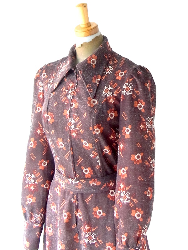 ヨーロッパ古着 フランス買い付け 60年代生 グレージュ X オレンジ 花柄 共布ベルト付き ワンピース 22FC409