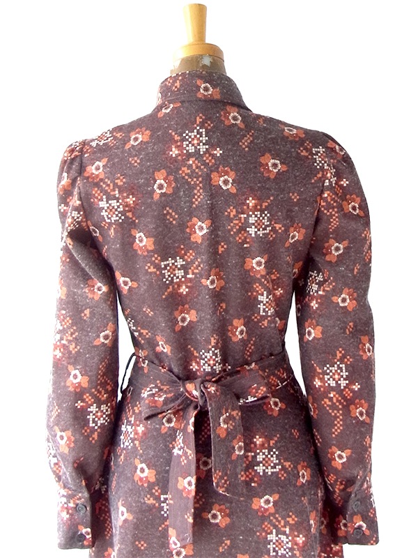 ヨーロッパ古着 フランス買い付け 60年代生 グレージュ X オレンジ 花柄 共布ベルト付き ワンピース 22FC409