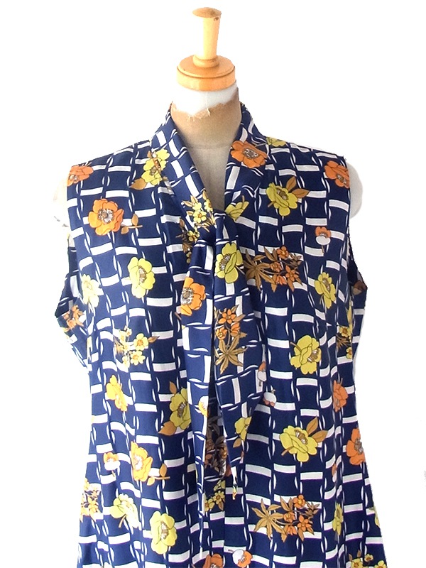ヨーロッパ古着 フランス買い付け 70年代製 ネイビー X カラフル花柄 ボウタイ ヴィンテージ ワンピース 24FC008