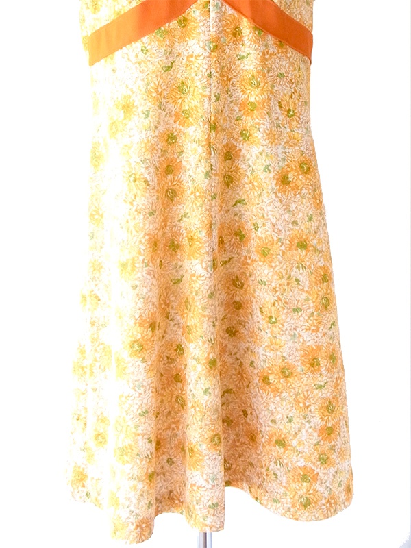 ヨーロッパ古着 ロンドン買い付け 70年代製 オレンジ X 花柄 ヴィンテージ ワンピース 24OM012