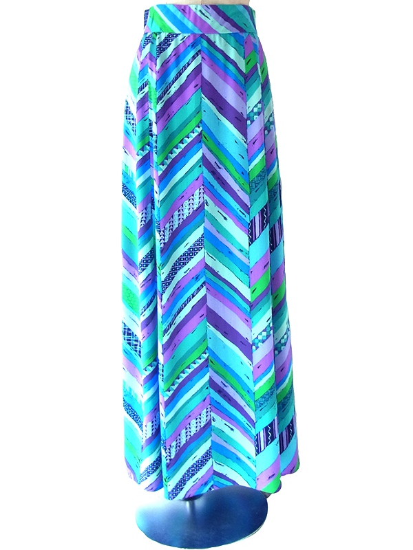 70年代製 ターコイズブルー X カラフルパターン トップス・スカート セットアップ 24WB055