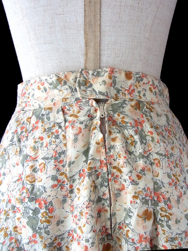 【おとなかわいい】フランス買付け60年代制 ベージュ X 花柄プリント ボックスプリーツ ヴィンテージ スカート 25FC107【レトロ古着】