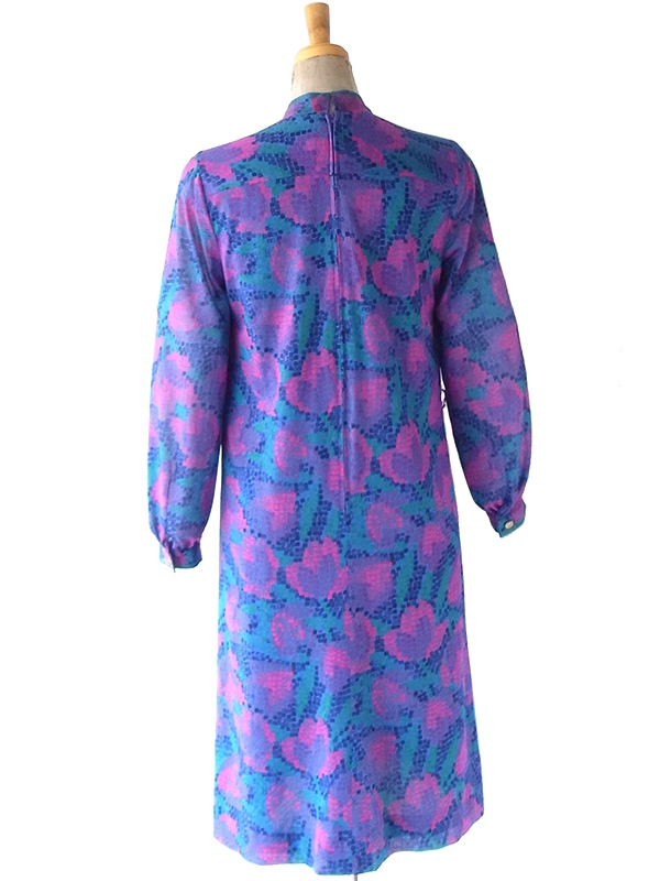 ヨーロッパ古着 70年代フランス製 スレート X ピンク・ブルー レトロ柄 ボウタイ ワンピース 25FC110