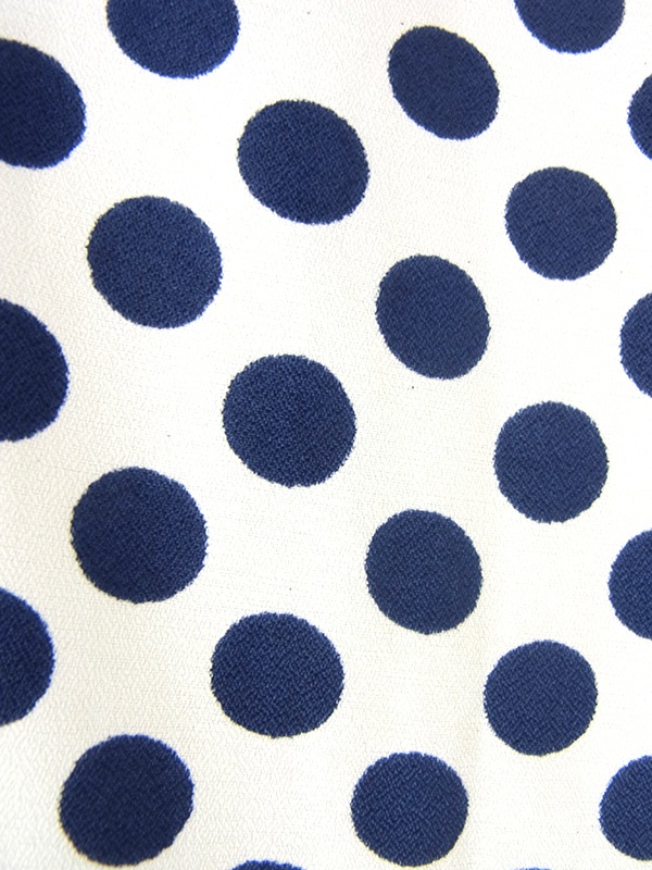 ヨーロッパ古着 フランス買い付け 70年代製 ホワイト X ブルー 水玉 ヴィンテージ ワンピース 25FC114