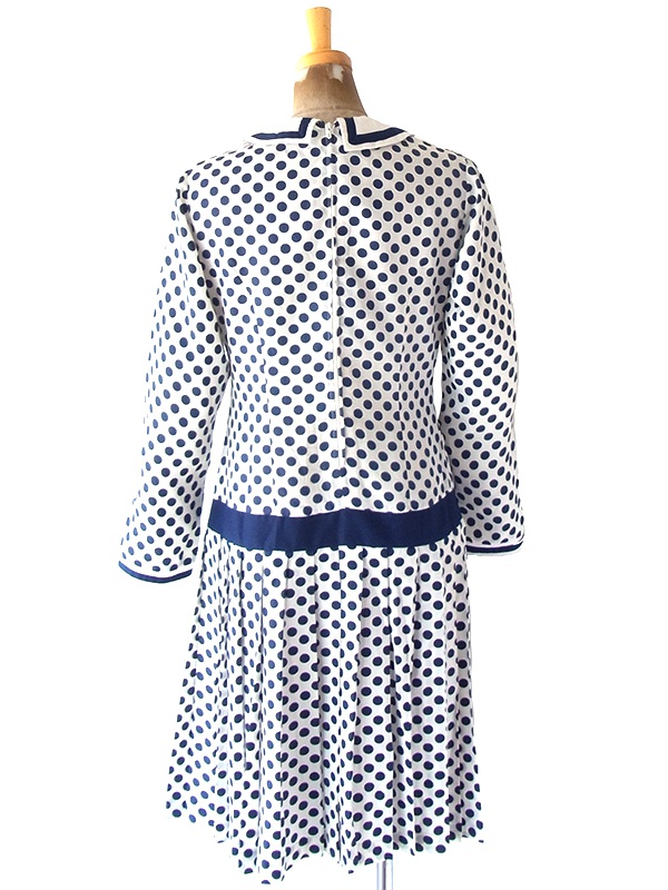 ヨーロッパ古着 フランス買い付け 70年代製 ホワイト X ブルー 水玉 ヴィンテージ ワンピース 25FC114
