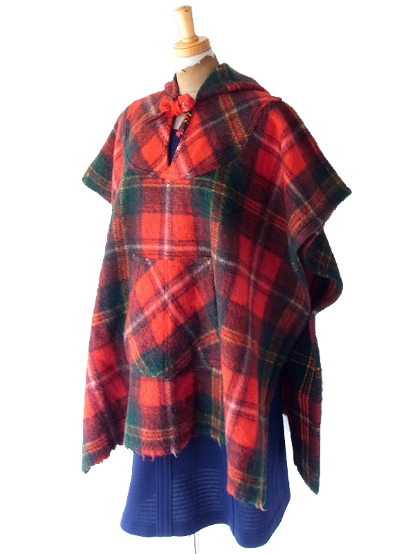 【送料無料】フランス買い付け 60年代製 レッド X タータンチェック  フード付き ヴィンテージ ウール ケープ 25FC119【ヨーロッパ古着】