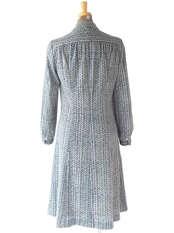 ヨーロッパ古着 フランス買い付け 60年代製 グレイ X スレート ヘンリボーン柄 ヴィンテージ ワンピース 25FC203