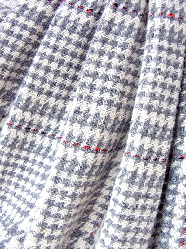 ヨーロッパ古着 フランス買い付け 60年代製 グレイ X レッドステッチ 千鳥格子 ヴィンテージ ウール スカート 25FC212