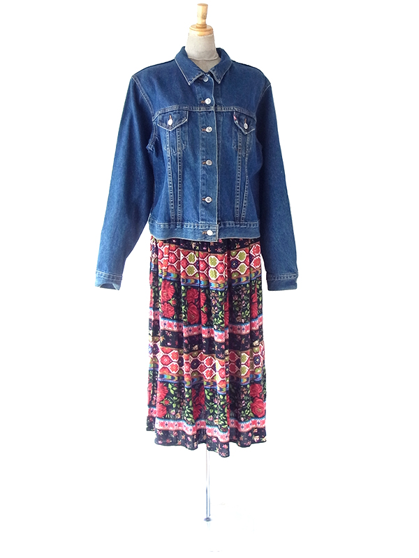 ヨーロッパ古着 イタリア製 UNITED COLORS OF BENETTON カラフル 花柄 プリーツ スカート 25FC123