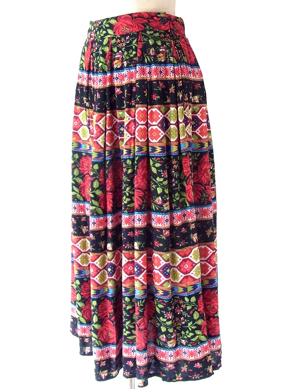 ヨーロッパ古着 イタリア製 UNITED COLORS OF BENETTON カラフル 花柄 プリーツ スカート 25FC123