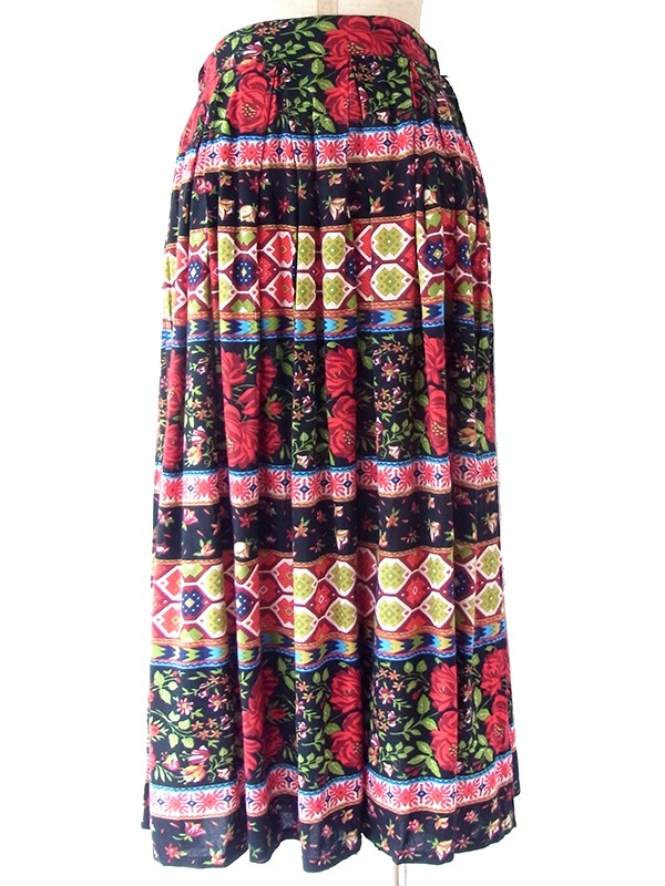 ヨーロッパ古着 イタリア製 UNITED COLORS OF BENETTON カラフル 花柄 プリーツ スカート 25FC123