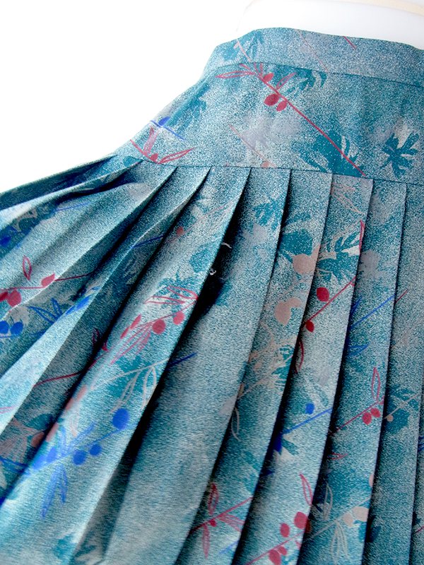 ヨーロッパ古着 フランス買い付け 70年代製 ブルーグリーン×ボタニカル柄 プリーツスカート 25FC215