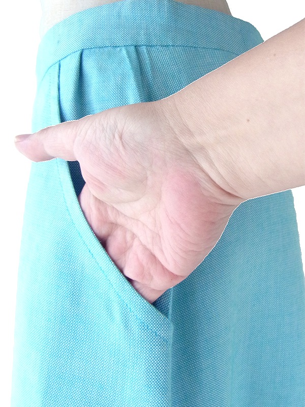 ヨーロッパ古着 フランス買い付け 60年代製 水色 X ボックスプリーツ ヴィンテージ スカート 25FC315