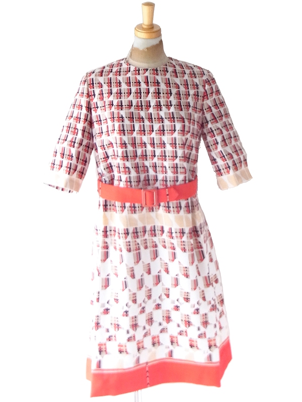 【送料無料】70年代製 ホワイト X グラフィカル格子 太ベルト付き 5分袖 ヴィンテージ ワンピース 26ID000【レトロ古着】