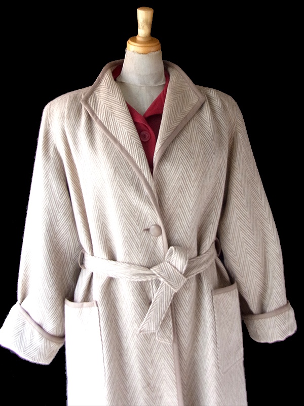 【送料無料】フランス製 ライトベージュ X 共布ベルト付き ヘンリボーン ウール ローブコート 26FC000【ヨーロッパ古着】