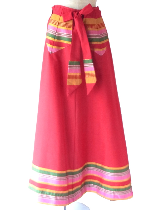 フランス買付け レッド X チロリアン調フォークロア織り柄 ポケット付き ロング 巻きスカート 26FC008