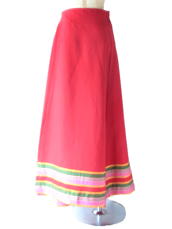 フランス買付け レッド X チロリアン調フォークロア織り柄 ポケット付き ロング 巻きスカート 26FC008