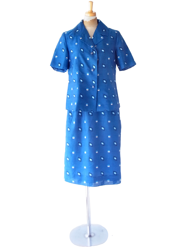 【送料無料】60年代日本製 ロイヤルブルー 幾何学刺繍柄 半袖ジャケット＆スカート セットアップ【レトロ古着】