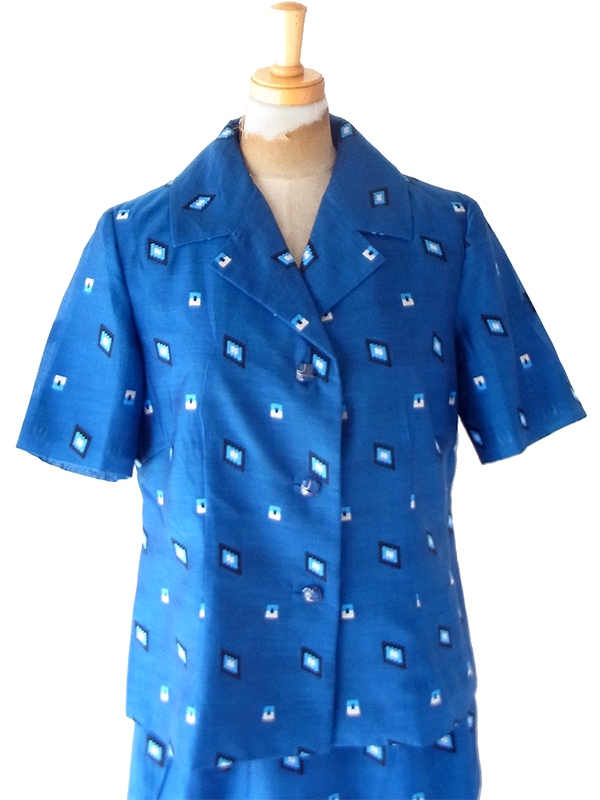 【送料無料】60年代日本製 ロイヤルブルー 幾何学刺繍柄 半袖ジャケット＆スカート セットアップ【レトロ古着】