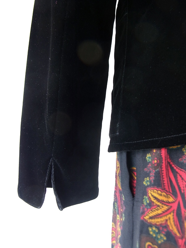 【レトロ】日本製ブラック ウエスト切り替え ベルベット風生地 テーラードジャケット 26NN001【おとなかわいい】