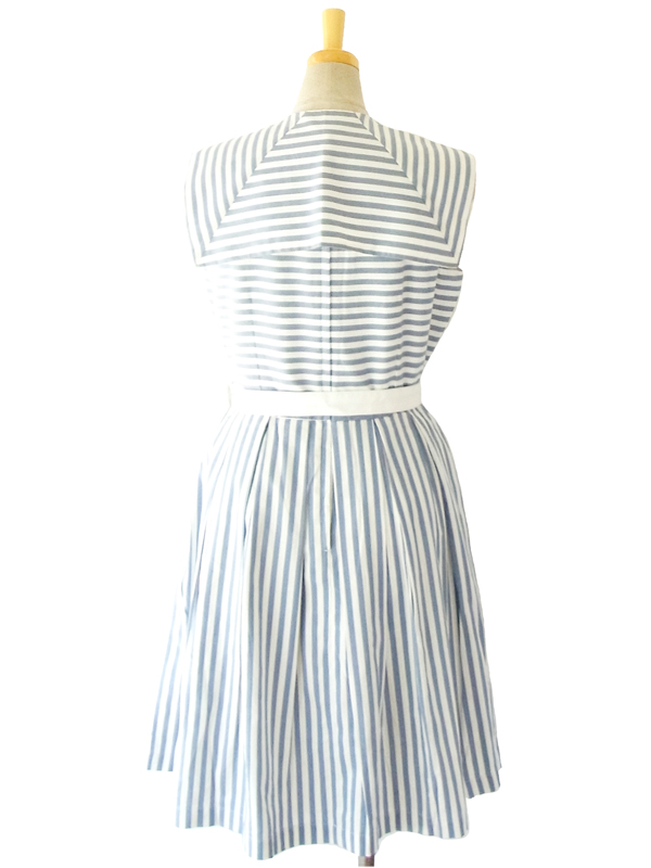 MODCLOTH ホワイト X グレイがかったブルーのストライプ 大きめリボン セーラーカラー ワンピース MOD2 