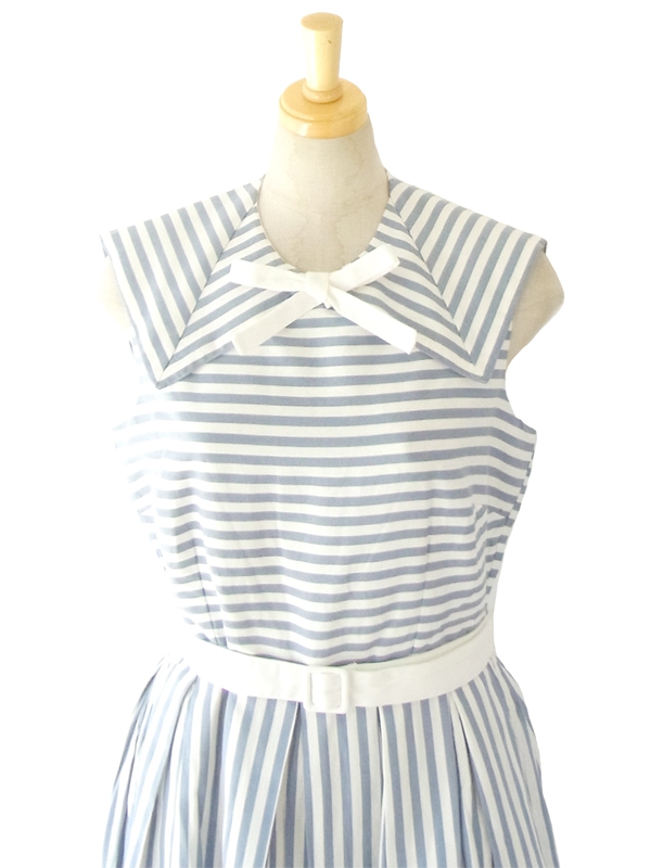 MODCLOTH ホワイト X グレイがかったブルーのストライプ 大きめリボン セーラーカラー ワンピース MOD2 
