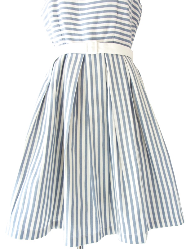 MODCLOTH ホワイト X グレイがかったブルーのストライプ 大きめリボン セーラーカラー ワンピース MOD2 